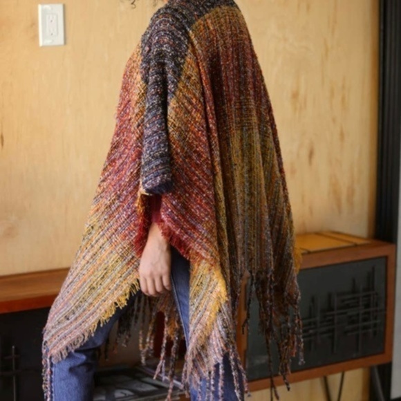 ANGIE | Yarn Knit Boho Fall Winter Cardigan Poncho Wrap - Picture 2 of 11